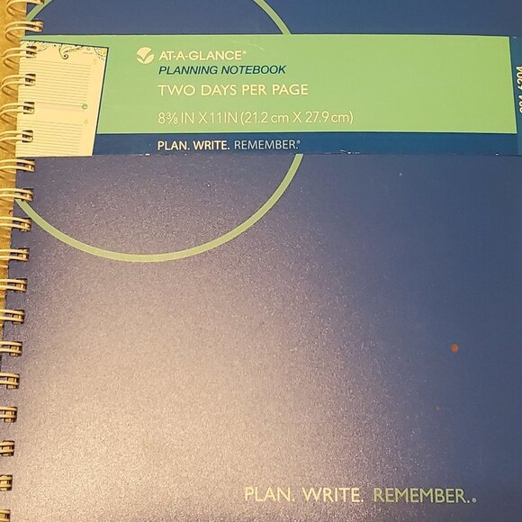 AT-A-GLANCE Plan. Write. Remember. Undated Two Days Per Page Planning Notebook - Picture 1 of 6